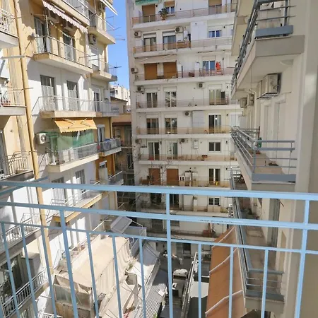 Santa Sofia Center דירה *